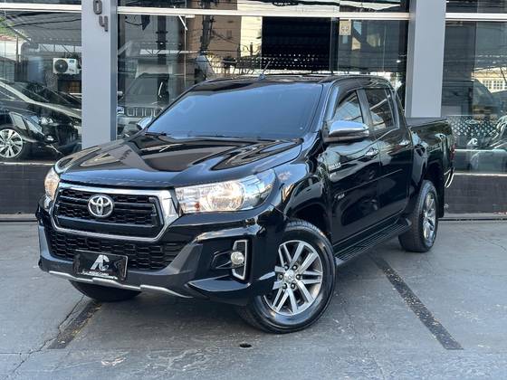 TOYOTA HILUX 2.7 SR 4X2 CD 16V FLEX 4P AUTOMÁTICO TOYOTA HILUX 2.7 SR 4X2 CD 16V FLEX 4P AUTOMÁTICO
